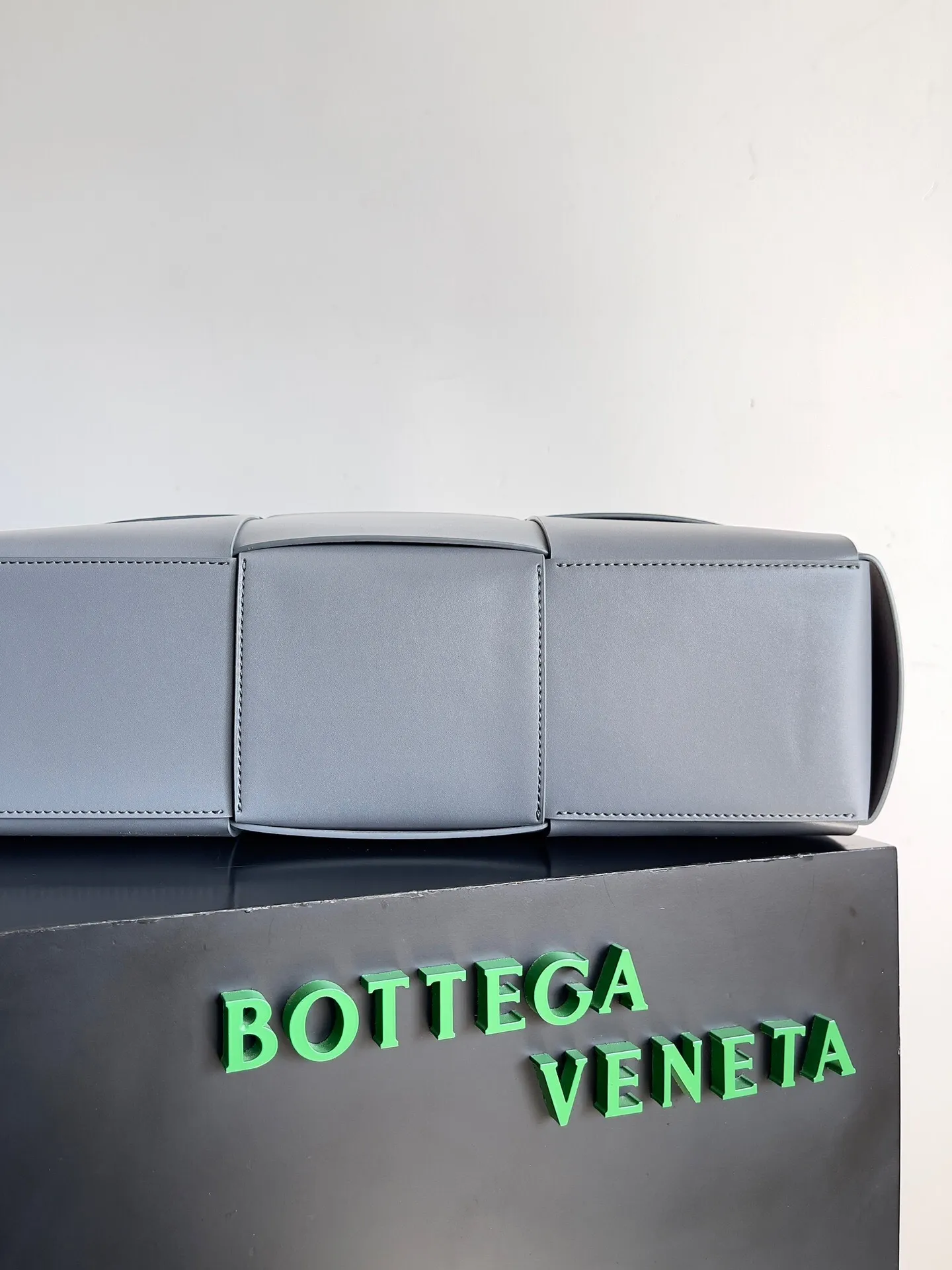 All categories 💚 Authentic bags 💚 BV 2025 new Bottega Veneta large plaid woven men's briefcase